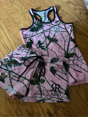 Pink Realtree Style Camo Tank & Shorts Set